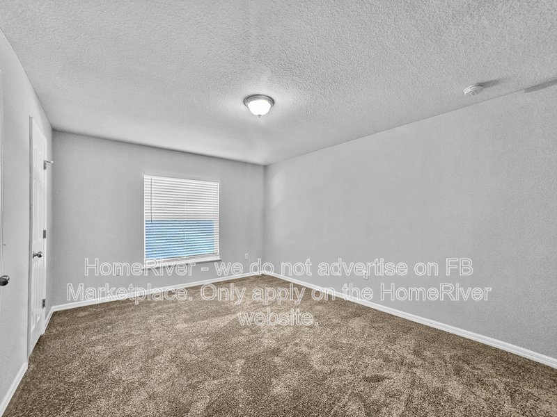 Available Now! Amazing 4 bed 3.5 bath home! property image