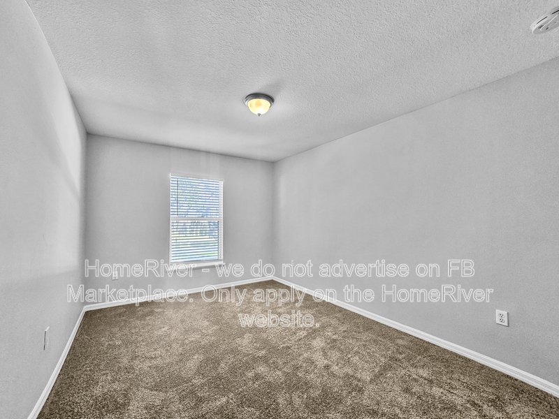 Available Now! Amazing 4 bed 3.5 bath home! property image