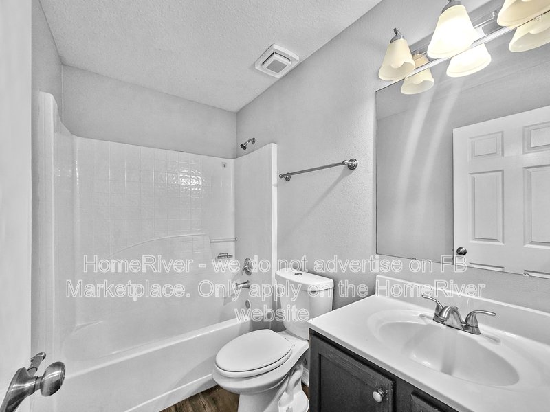 Available Now! Amazing 4 bed 3.5 bath home! property image