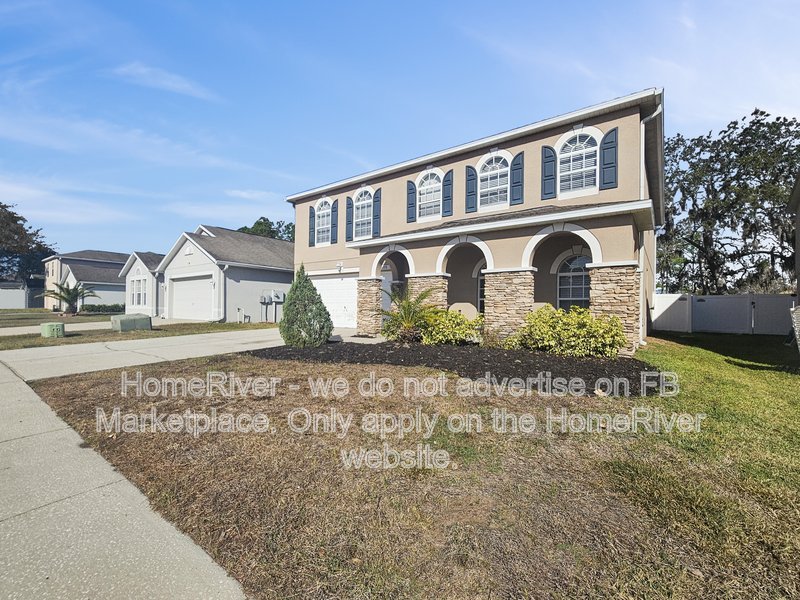 Available Now! Amazing 4 bed 3.5 bath home! property image