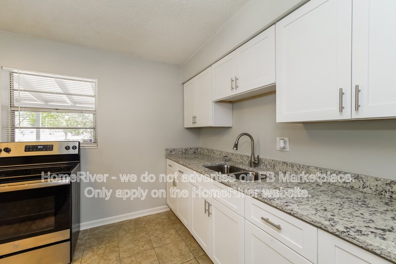 Available Now! Amazing 3 bed 1 bath home! property image