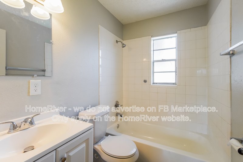 Available Now! Amazing 3 bed 1 bath home! property image