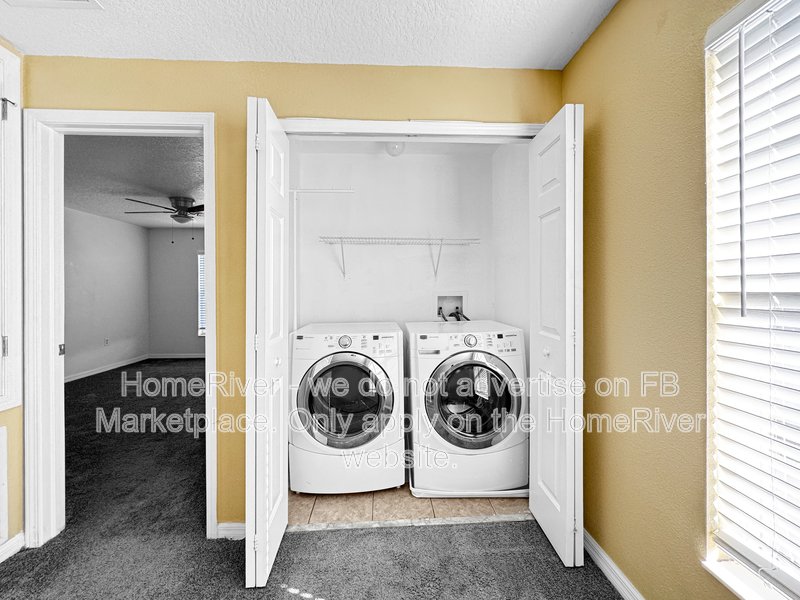 Mover-in Ready! 2418 Middleton Grove Dr property image