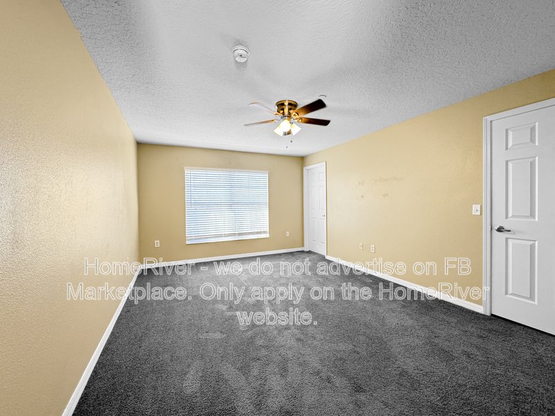 Mover-in Ready! 2418 Middleton Grove Dr property image