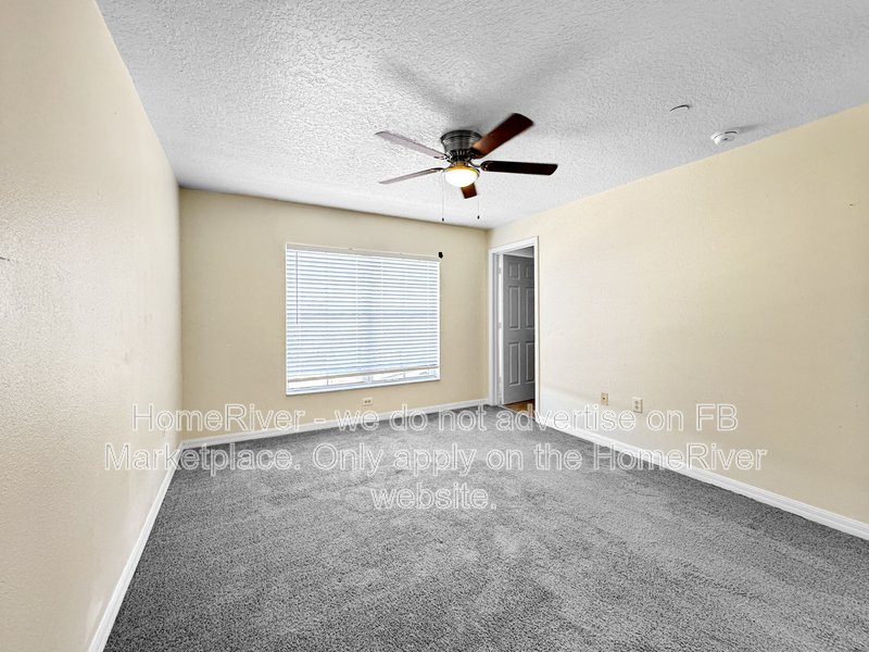 Mover-in Ready! 2418 Middleton Grove Dr property image