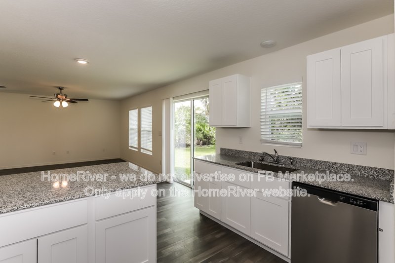 Available Now| Pets Welcome| 2 Car Garage| 3 Beds property image