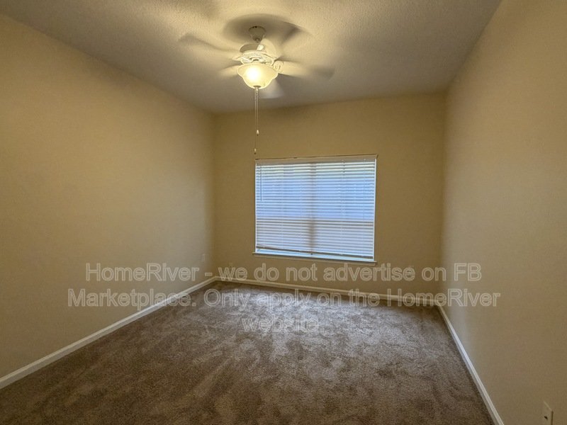 Pet Friendly | screened Porch | LVP Flooring | In-unit W/D | Comm Pool property image