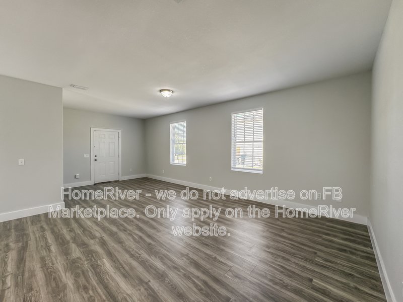 Available Now| Attached Garage | Pets Welcome property image
