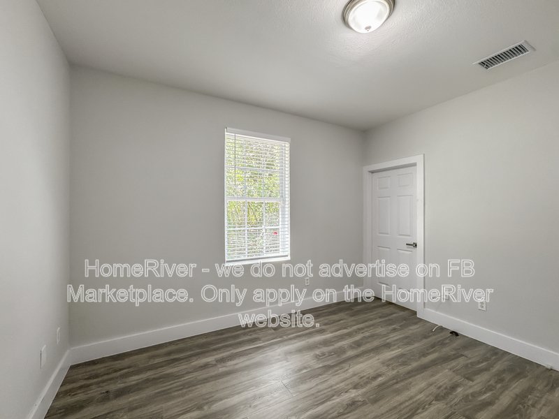 Available Now| Attached Garage | Pets Welcome property image