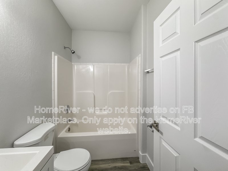 Available Now| Attached Garage | Pets Welcome property image