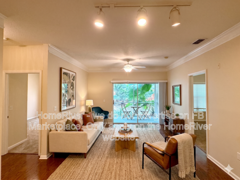 Pet Friendly | screened Porch | LVP Flooring | In-unit W/D | Comm Pool property image
