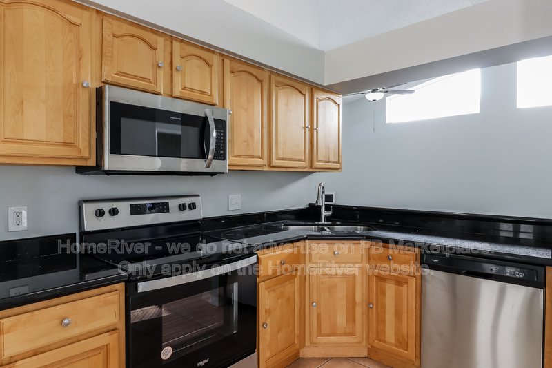 Coming Soon | Pets Welcome | Enclosed Patio property image
