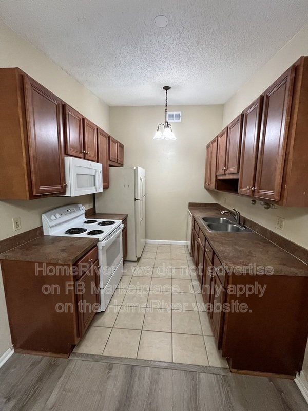 Apply Now!!! 3059 AUTUMN CT property image
