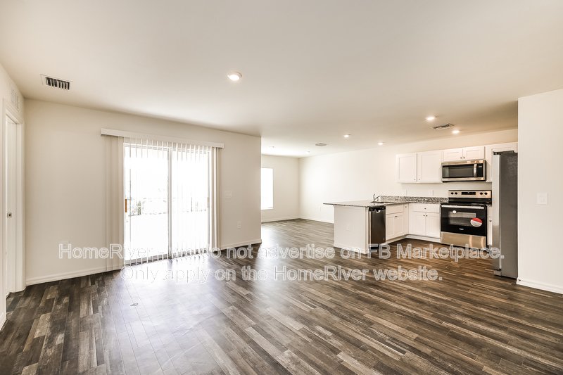 Available Now | Pets Welcome |  3 Beds | 2 Car Garage property image
