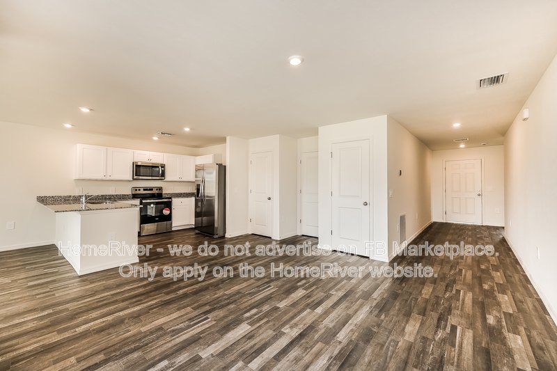Available Now | Pets Welcome |  3 Beds | 2 Car Garage property image