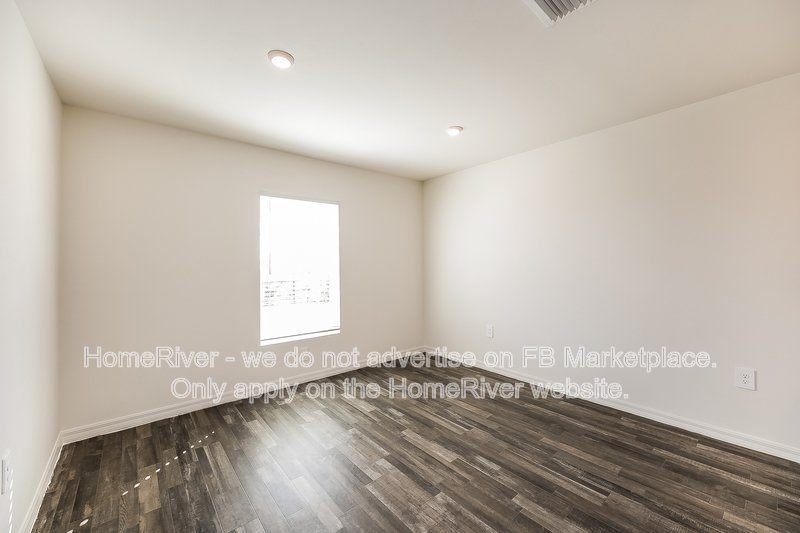 Available Now | Pets Welcome |  3 Beds | 2 Car Garage property image