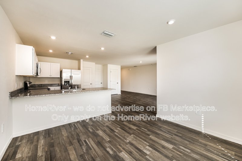 Available Now | Pets Welcome |  3 Beds | 2 Car Garage property image