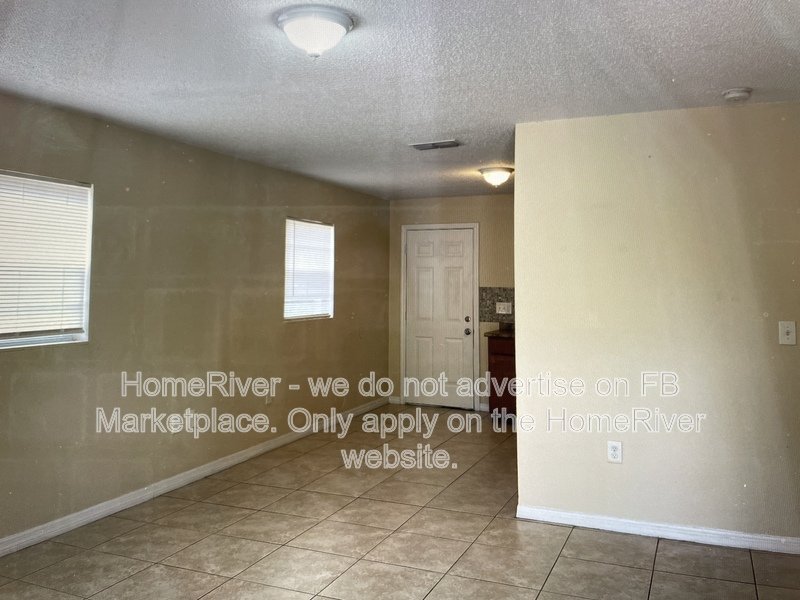 Apply Now!!! 1111 TUSKEGEE ST UNIT A LEESBURG FL 34748 property image