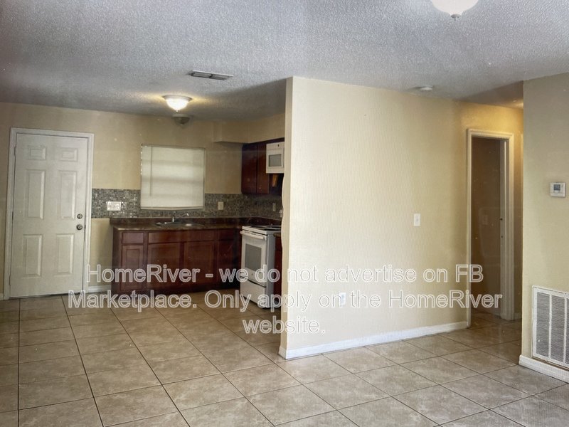 Apply Now!!! 1111 TUSKEGEE ST UNIT A LEESBURG FL 34748 property image