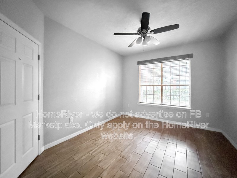 1 car garage!!!  8301 Elm Park Dr #6111 property image