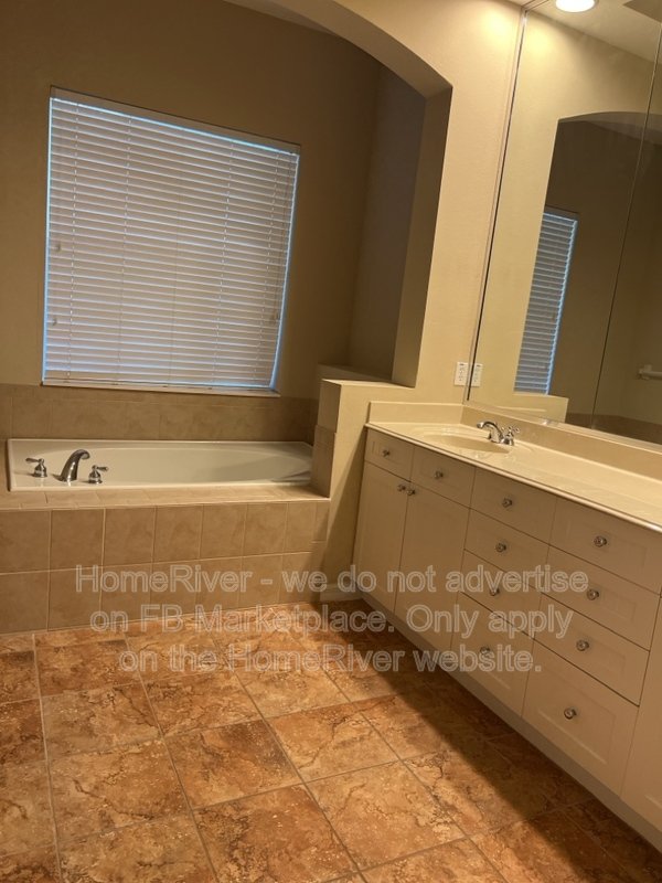 Available For Rent! 12959 Runswick Ave property image