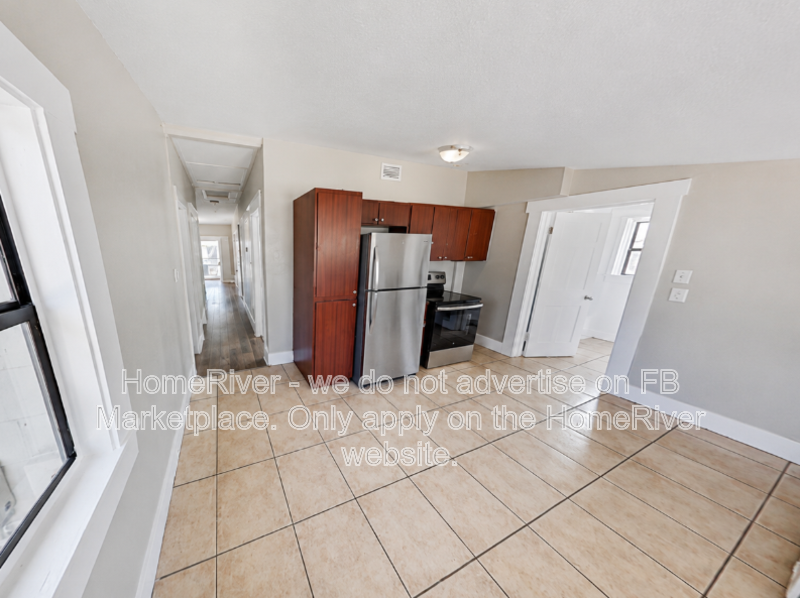 Detached Garage | W/D included | Large Yard | Tile Flooring property image