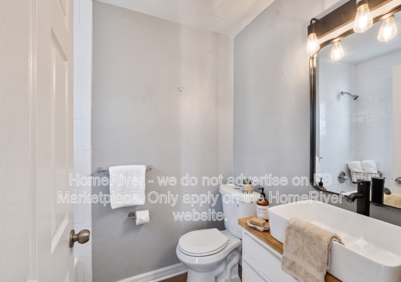 Updated Pet-Friendly 2BR Loft Unit in Belleview | Section 8 Welcome property image