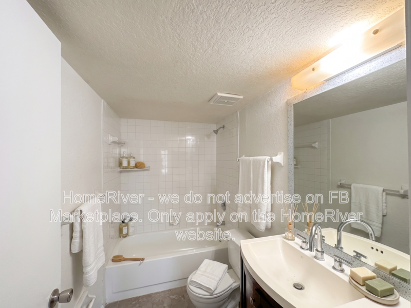 2 BR First-Floor Condo Near Fishermens Village | Beaches property image