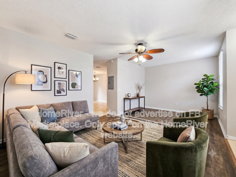 3BR/2.5BA Townhome - Screened Lanai property image