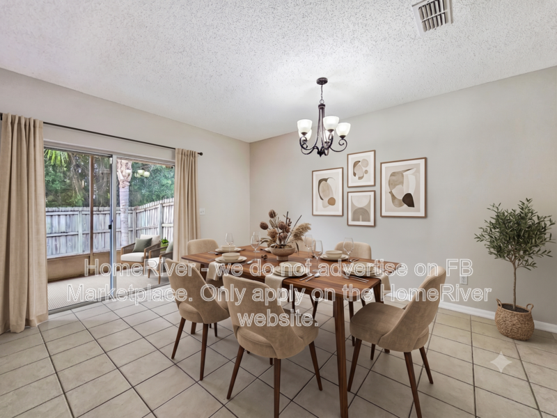 3BR/2.5BA Townhome - Screened Lanai property image