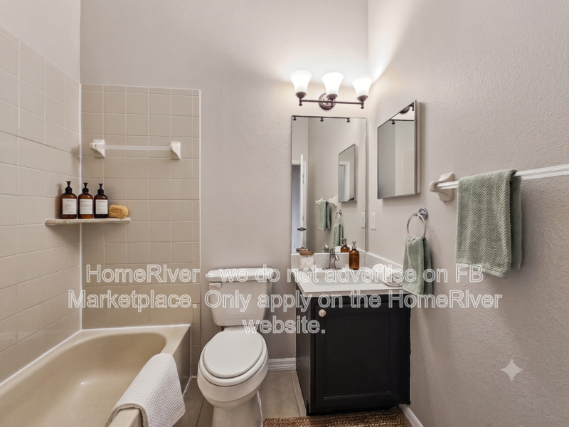 3BR/2.5BA Townhome - Screened Lanai property image