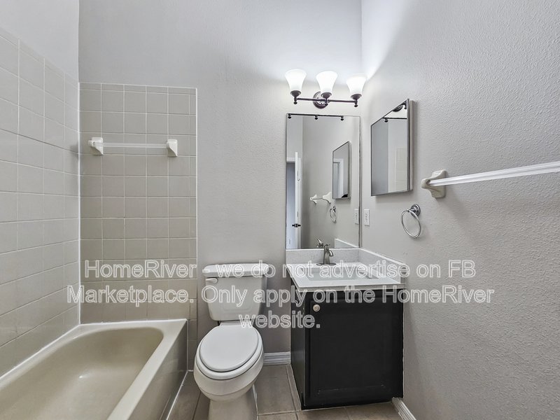 3BR/2.5BA Townhome - Screened Lanai property image