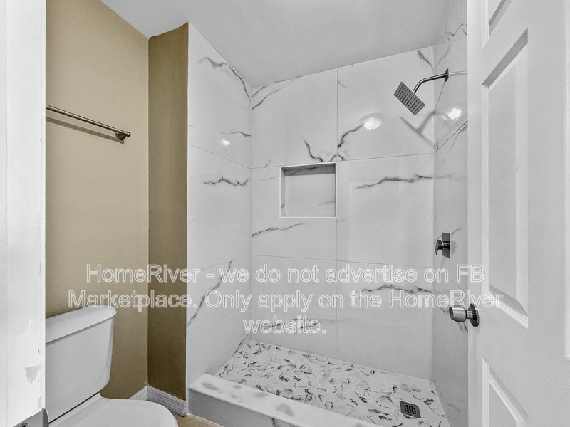 404 Hunter Cir property image