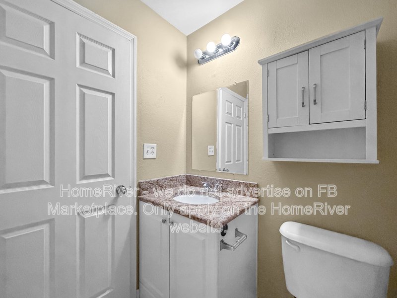 404 Hunter Cir property image