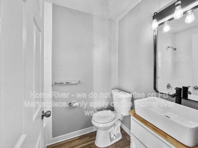 Updated Pet-Friendly 2BR Loft Unit in Belleview | Section 8 Welcome property image