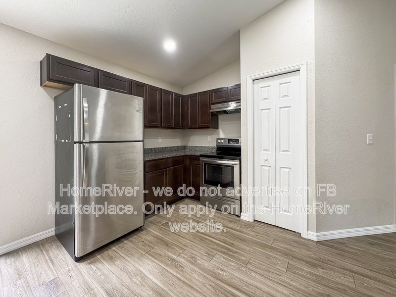 Apply now!!! 71 Spring Loop property image