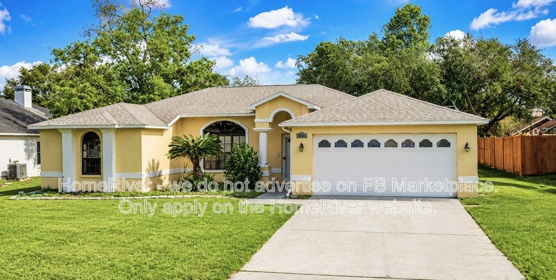 Screened Patio | Large Yard | Attached Garage | Vinyl Flooring property image