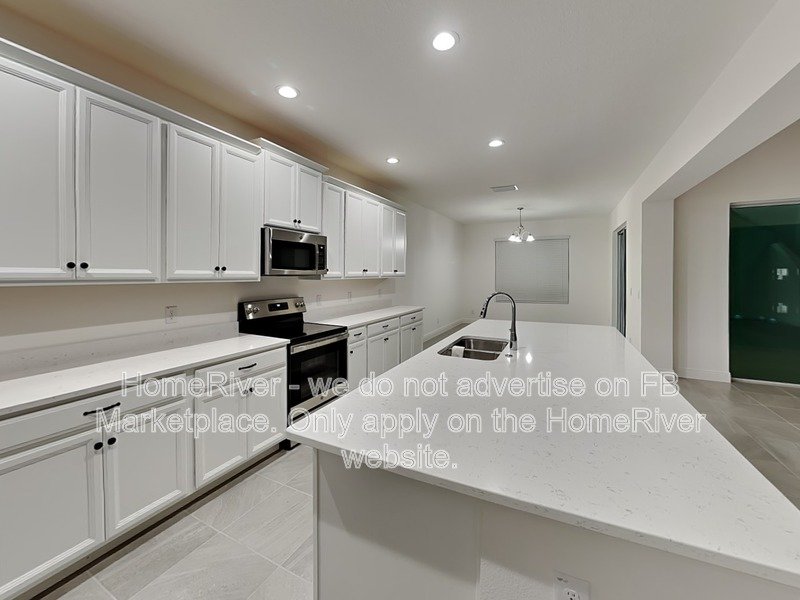 5 BR Hanover Lakes Home | Loft | Pond View | 3 Car Garage property image