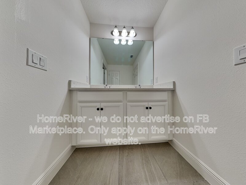 5 BR Hanover Lakes Home | Loft | Pond View | 3 Car Garage property image