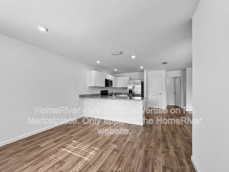 Available Now | Pets Welcome |  3 Beds | 2 Car Garage property image