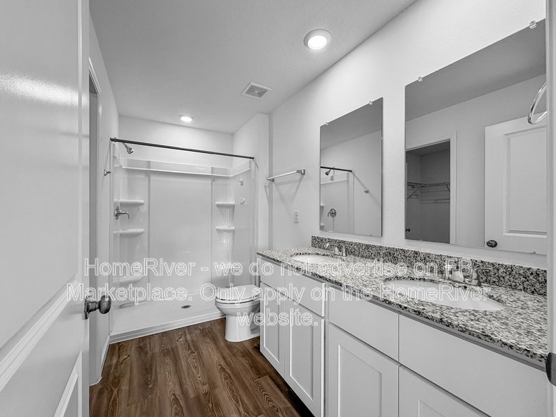 Available Now | Pets Welcome |  3 Beds | 2 Car Garage property image