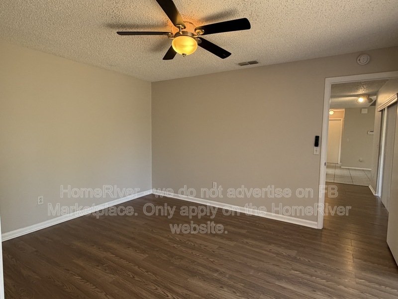 Screened Patio | Large Yard | Attached Garage | Vinyl Flooring property image