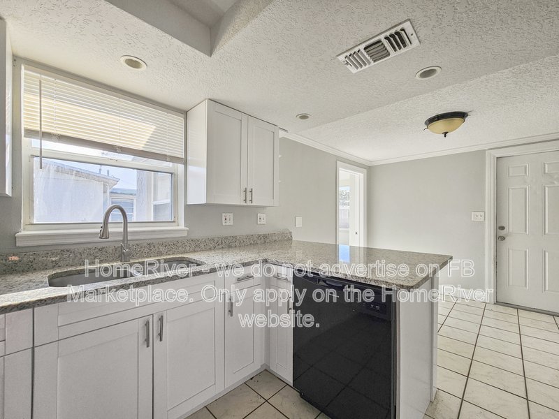 Available Now | Pets Welcome | 3 Beds | Attached Garage property image
