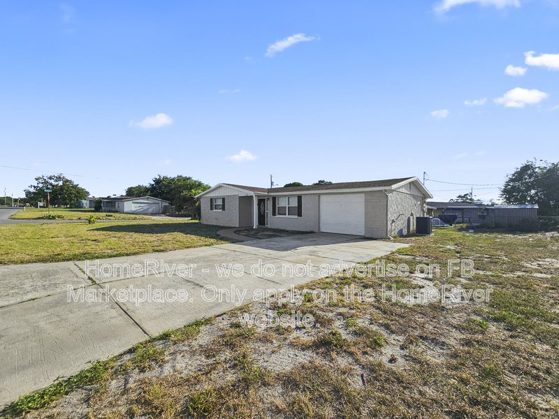 Available Now | Pets Welcome | 3 Beds | Attached Garage property image