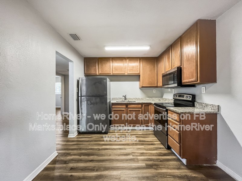 Available Now | 4 Beds | Pets Welcome property image