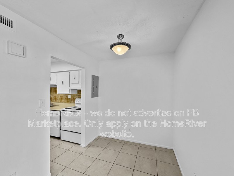 Apply Now!!! 7421 DANIEL WEBSTER DR APT A property image