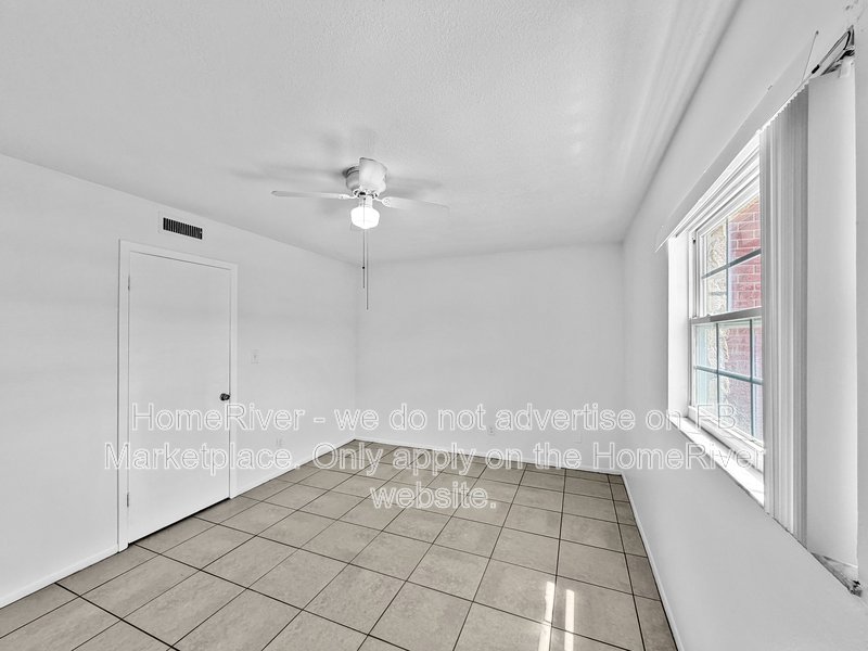Apply Now!!! 7421 DANIEL WEBSTER DR APT A property image