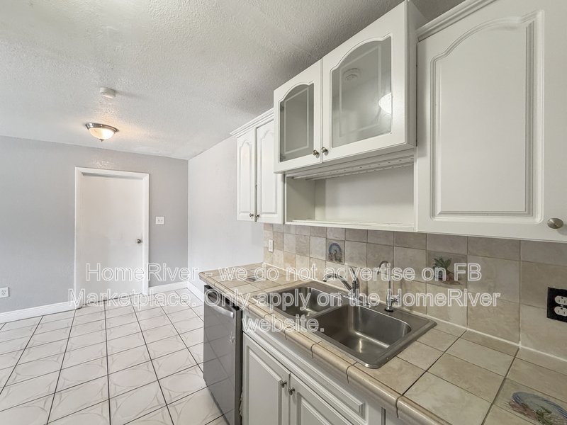 Available Now | Pets Welcome |4 Beds property image