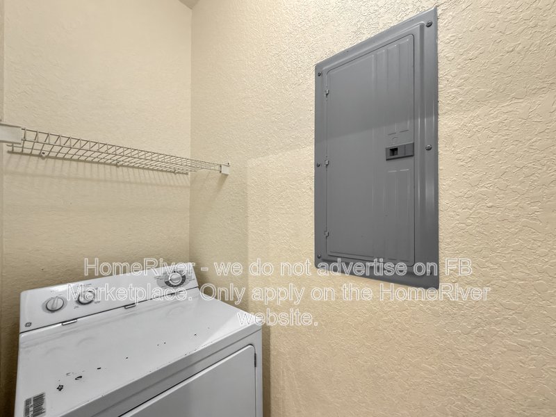 Apply Now!!! 6141 METROWEST BLVD UNIT 204 property image