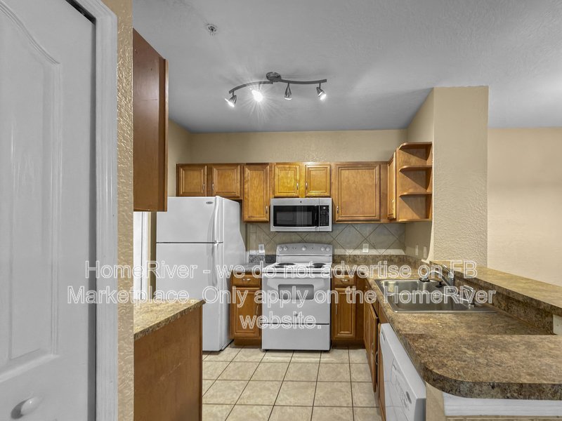 Apply Now!!! 6141 METROWEST BLVD UNIT 204 property image